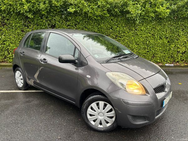 Toyota Yaris Hatchback, Petrol, 2010, Grey