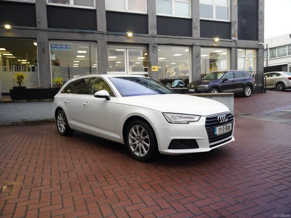Audi A4 Estate, Petrol, 2017, White