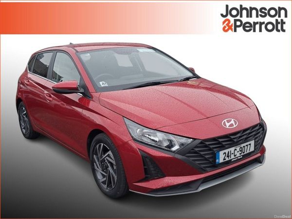 Hyundai i20 Hatchback, Petrol, 2024, Red