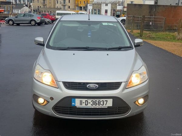 Ford Focus Hatchback, Diesel, 2011, Silver