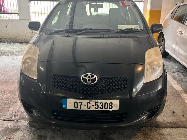 Toyota Yaris Hatchback, Petrol, 2007, Black