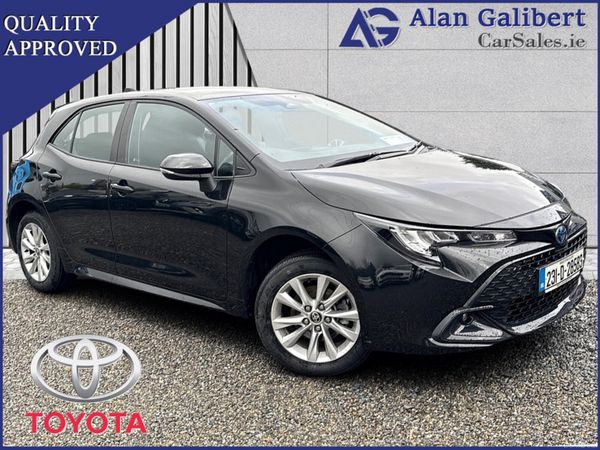 Toyota Corolla Hatchback, Petrol Hybrid, 2023, Black