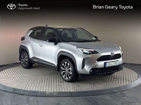 Toyota Yaris Cross Hatchback, Petrol Hybrid, 2023, Grey