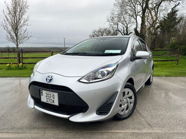 Toyota Aqua Hatchback, Petrol Hybrid, 2020, Silver