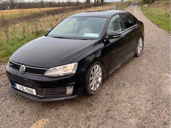 Volkswagen Jetta Saloon, Diesel, 2011, Black