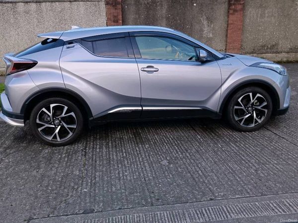 Nissan Serena MPV, Petrol Hybrid, 2015, Brown