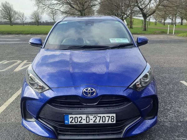 Toyota Yaris Hatchback, Petrol, 2020, Blue