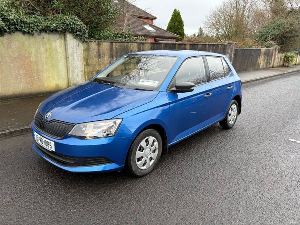 Skoda Fabia Hatchback, Petrol, 2015, Blue