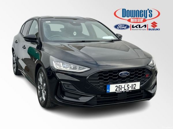 Ford Focus Hatchback, Diesel, 2025, Black