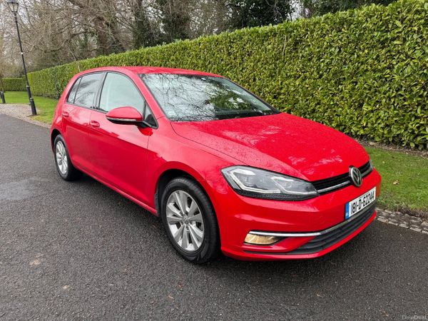 Volkswagen Golf Hatchback, Petrol, 2018, Red