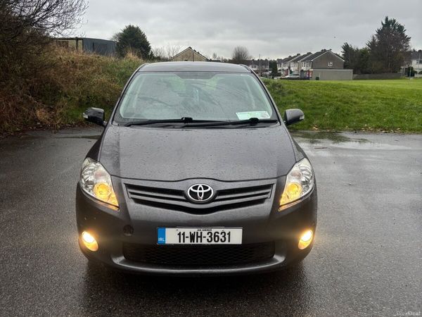 Toyota Auris Hatchback, Petrol, 2011, Grey