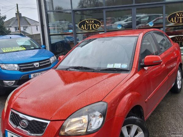 Kia Rio Saloon, Diesel, 2010, Red