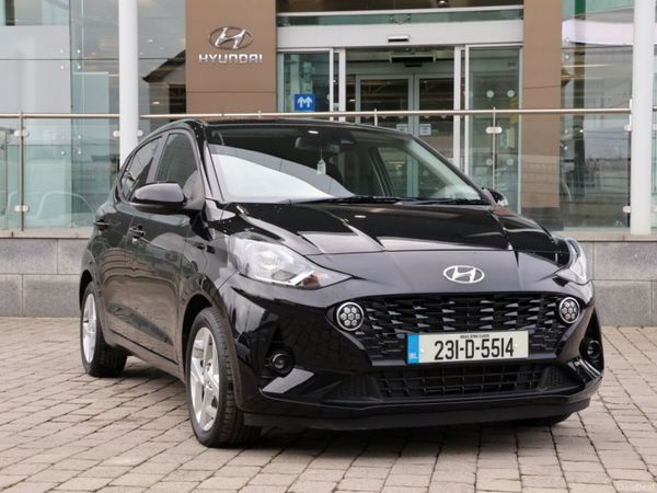 Hyundai i10 Hatchback, Petrol, 2023, Black