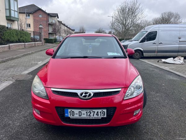 Hyundai i30 Hatchback, Diesel, 2010, Red