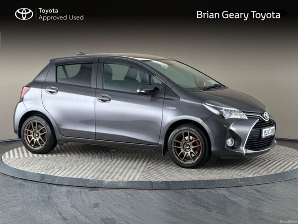 Toyota Yaris Hatchback, Petrol Hybrid, 2015, Grey