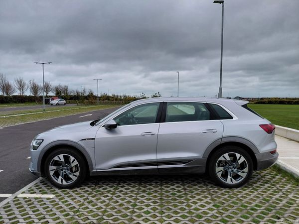 Audi e-tron SUV, Electric, 2020, Grey