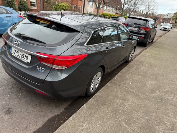 Hyundai i40 Estate/Jeep, Diesel, 2012, Grey