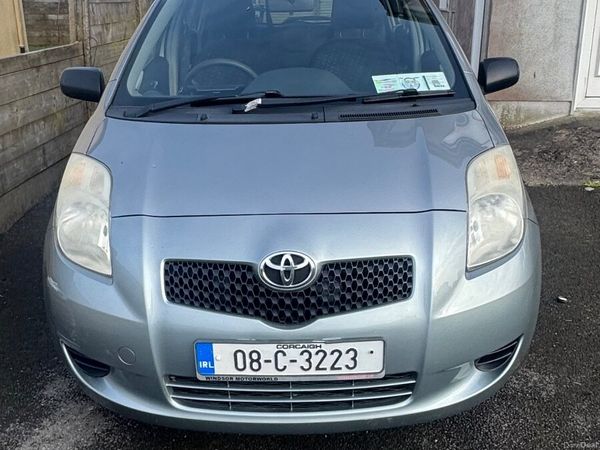 Toyota Yaris Hatchback, Petrol, 2008, Silver