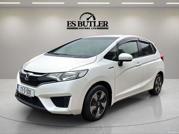Honda Fit Hatchback, Petrol Hybrid, 2017, White