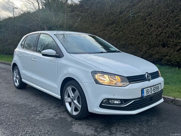 Volkswagen Polo Hatchback, Petrol, 2015, White