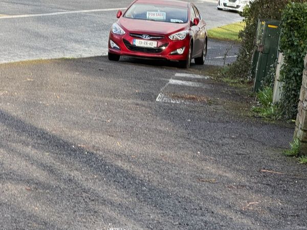 Hyundai i40 Saloon, Diesel, 2013, Red