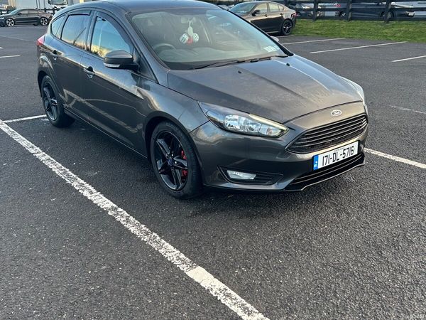 Ford Focus Hatchback, Diesel, 2017, Grey