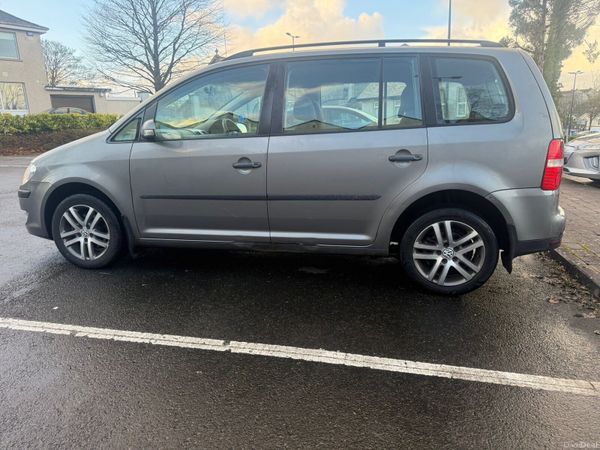 Volkswagen Touran MPV, Diesel, 2008, Grey