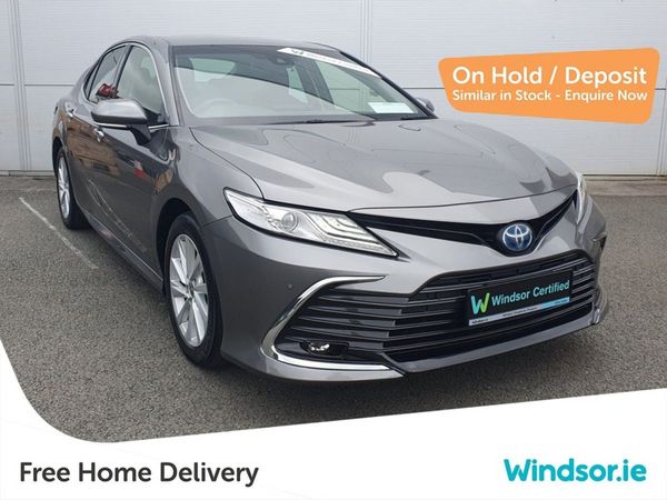 Toyota Camry Saloon, Petrol Hybrid, 2021, Grey