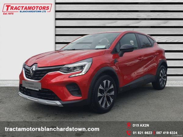 Renault Captur Hatchback, Petrol, 2023, Red