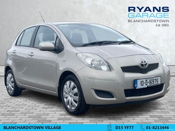 Toyota Yaris Hatchback, Petrol, 2010, Gold