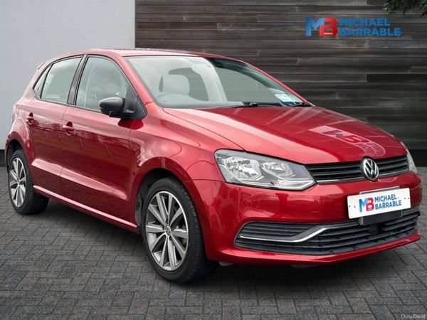 Volkswagen Polo Hatchback, Petrol, 2014, Red