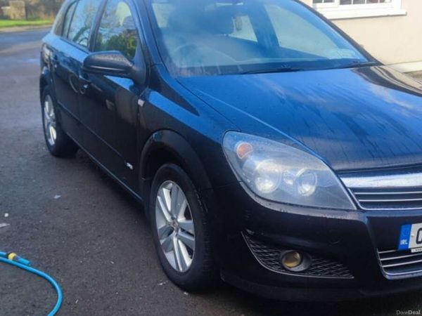 Opel Astra Hatchback, Petrol, 2007, Black