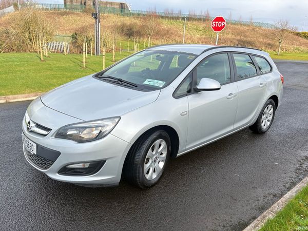 Opel Astra Estate, Diesel, 2015, Silver