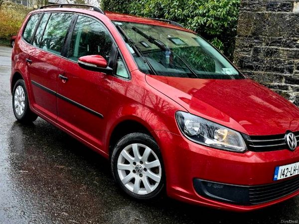 Volkswagen Touran Estate, Diesel, 2014, Red