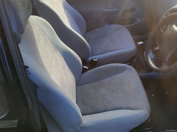 Ford Fiesta Hatchback, Petrol, 1998, Black