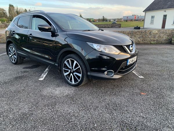 Nissan Qashqai Hatchback, Diesel, 2014, Black