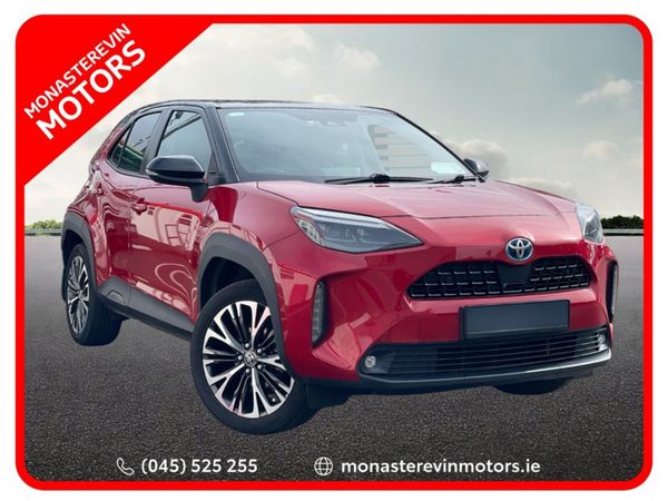 Toyota Yaris Hatchback, Petrol Hybrid, 2022, Red