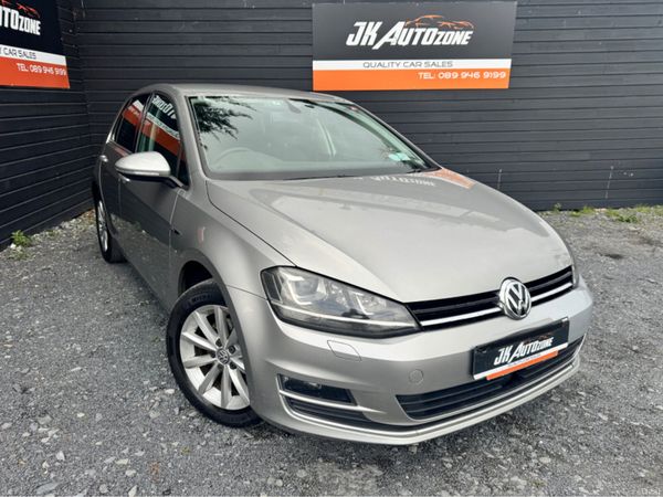Volkswagen Golf Hatchback, Petrol, 2015, Silver