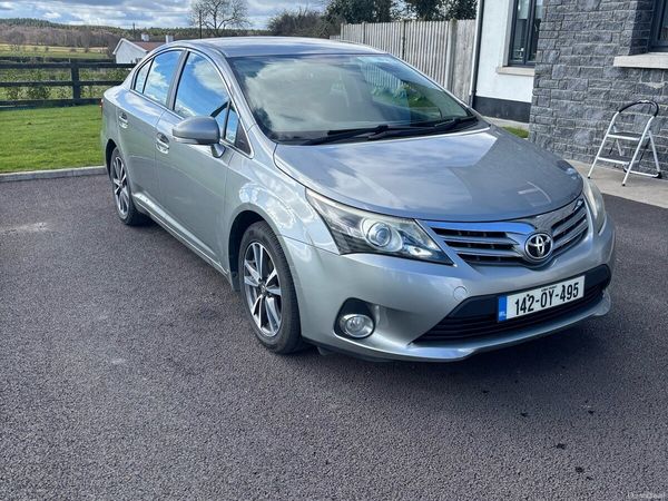 Toyota Avensis Saloon, Diesel, 2014, Grey