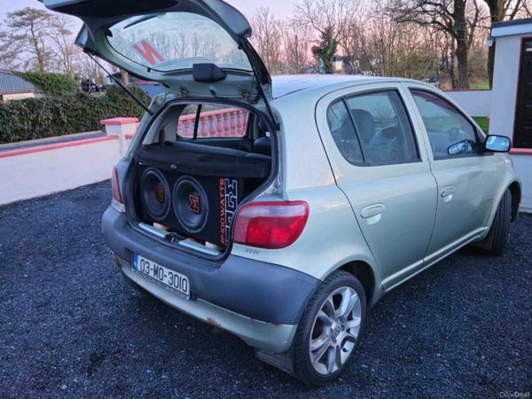 Toyota Yaris Hatchback, Petrol, 2003, Green