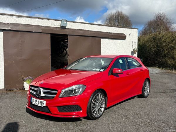 Mercedes-Benz A-Class Hatchback, Petrol, 2014, Red