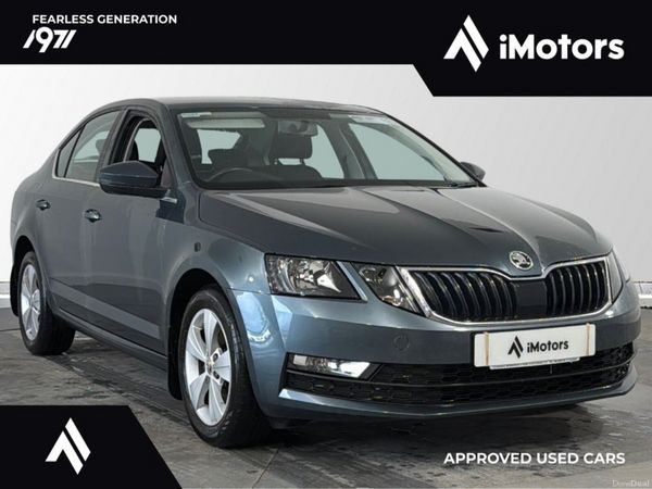 Skoda Octavia Saloon, Petrol, 2019, Grey