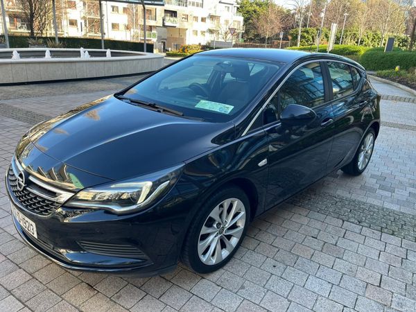 Opel Astra Hatchback, Petrol, 2017, Black