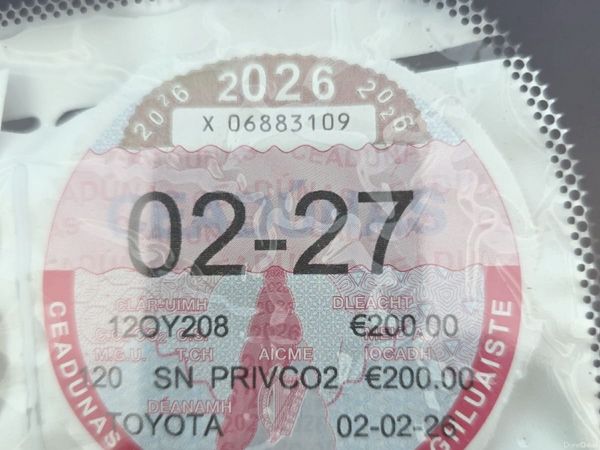 Toyota Avensis Saloon, Diesel, 2012, Silver