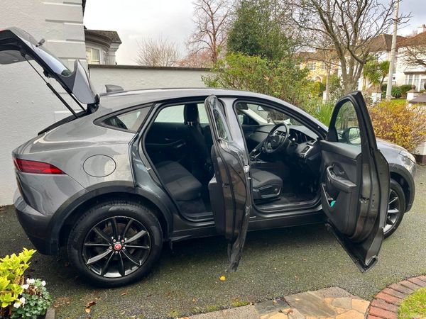 Jaguar E-Pace Estate/Jeep, Diesel, 2018, Grey