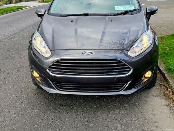 Ford Fiesta Hatchback, Petrol, 2017, Grey