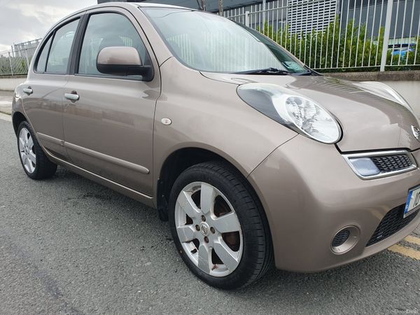 Nissan Micra Hatchback, Petrol, 2010, Gold