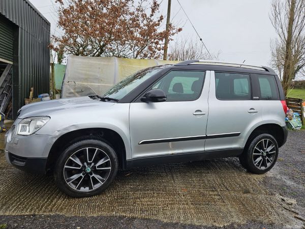 Skoda Yeti SUV, Diesel, 2013, Silver