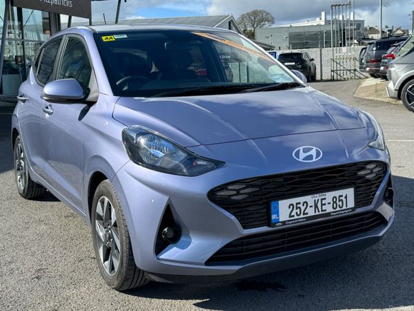 Hyundai i10 Hatchback, Petrol, 2025, Blue