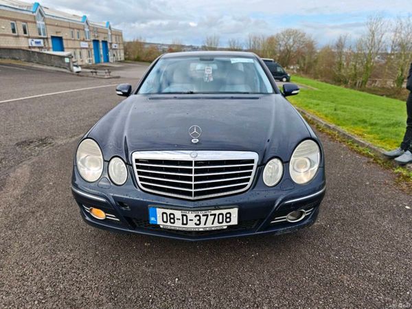 Mercedes-Benz E-Class Saloon, Diesel, 2008, Blue